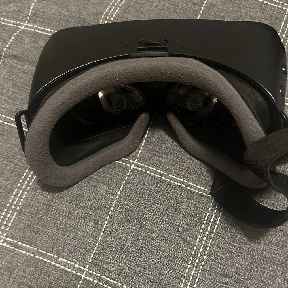 Samsung Gear VR Headset - Charcoal Black